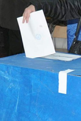 Democrat-liberalii îşi caută candidat pentru prezidenţiale. Negoiţă: Acceptăm personalităţi din afara PDL-ului